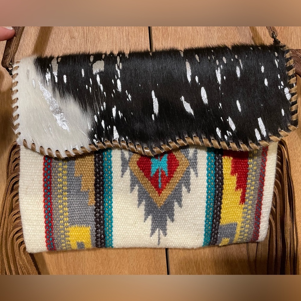 American darling saddle blanket with hair on hide crossbody purse - Picture 5 of 10